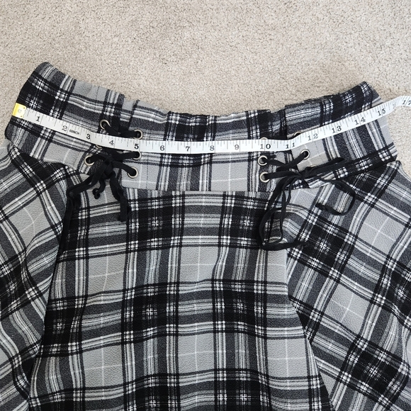 Hot Topic Midnight Hour Women's Plaid Stretchy Skirt Dark Academia Skater Size L - Picture 8 of 10